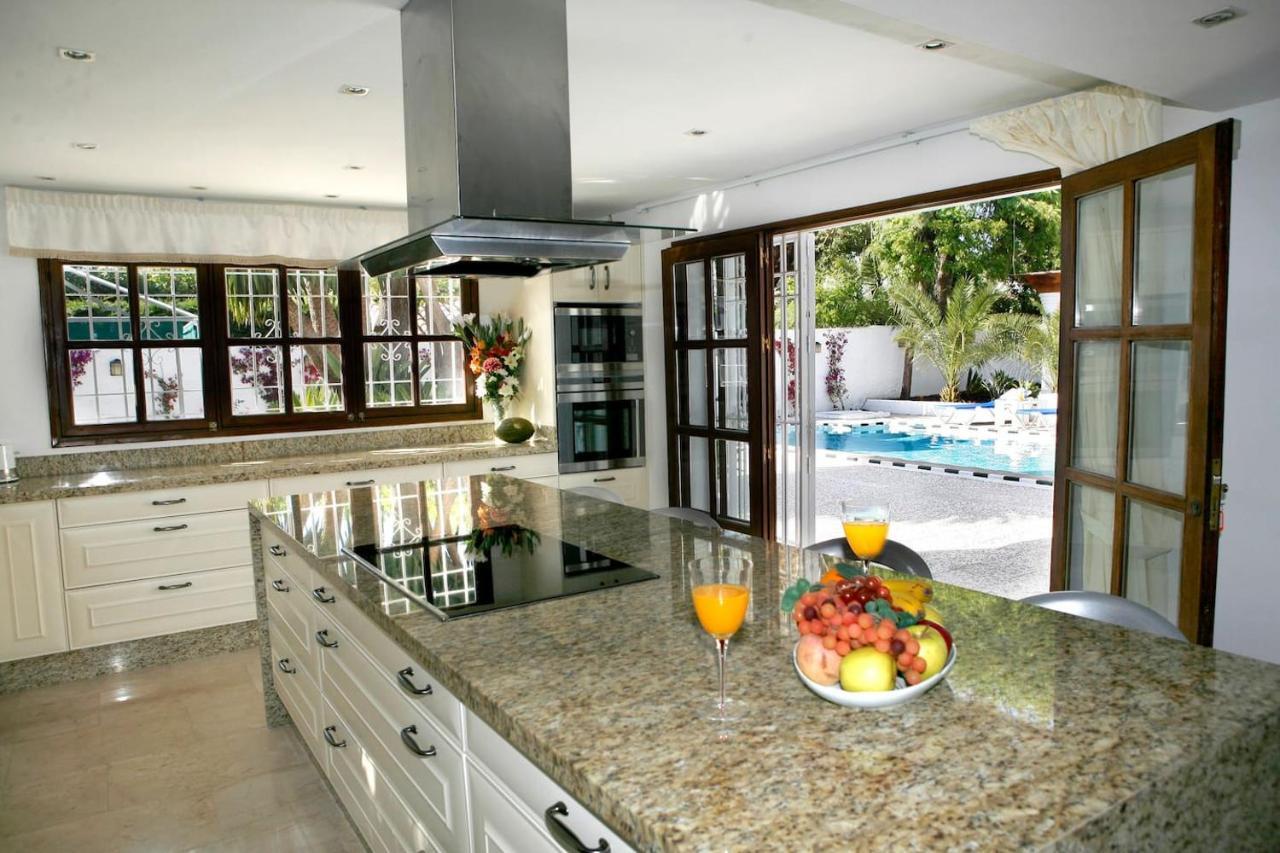 Exclusive villa Las Palmeras Puerto Banus, Marbella, Spain Exterior foto